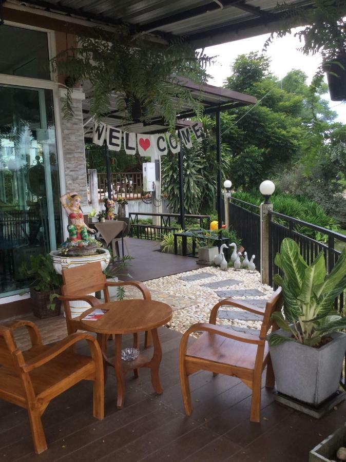 Thana Ville Resort Мае-Сот Экстерьер фото